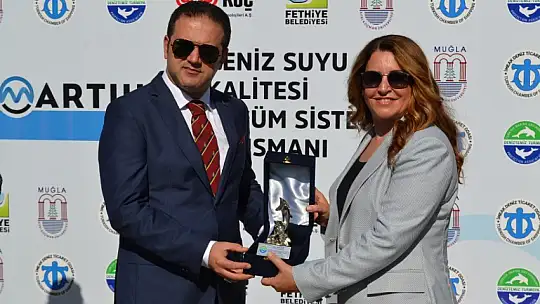 Deniz kirliliğini ölçen akıllı şamandıralı ölçüm sistemi Fethiye'de faaliyete geçti