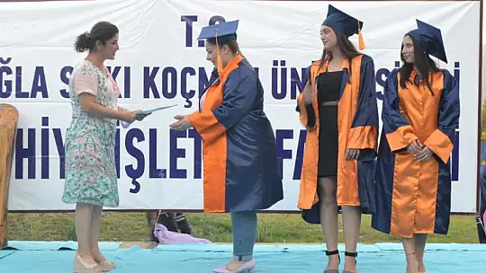 Öğrencilerin mezuniyet heyecanı