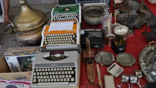 Başkan Ceyhan, 'Eskiye dair olan her şeye biz tutkunuz'