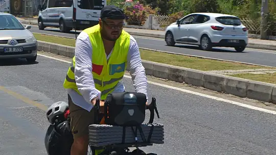 Türkiye Turuna Çıkan Kazak Bisikletçi Fethiye'de