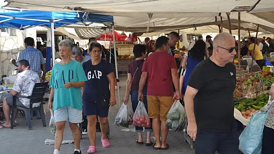 Pazarda Ne Alan Memnun Ne Satan!