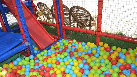 'Kırmızı Beyaz Et Restaurant' misafirlerini bekliyor