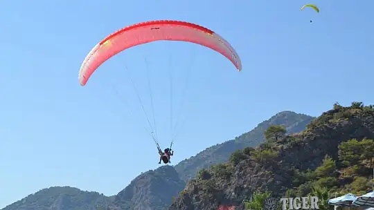 Babadağdan atlayan atlayana