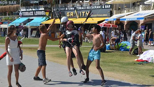 Babadağdan atlayan atlayana