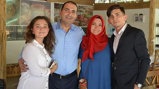 'Kırmızı Beyaz Et Restaurant' misafirlerini bekliyor