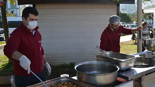 Şehitler İçin Lokma Döktürdüler