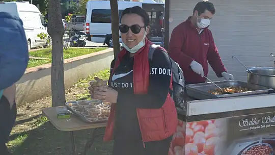 Şehitler İçin Lokma Döktürdüler