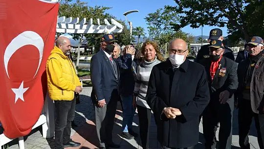 Şehitler İçin Lokma Döktürdüler