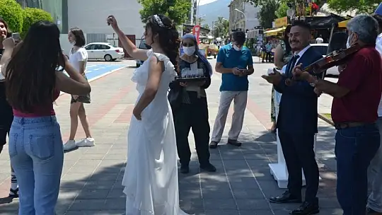 Karaca nikah kıydı, normalleşme bekleniyor