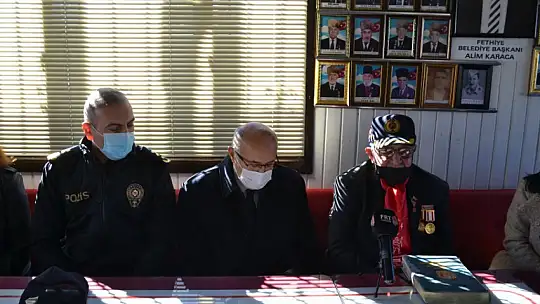 Şehitler İçin Lokma Döktürdüler