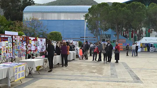 E-twinning proje sergisi yapıldı