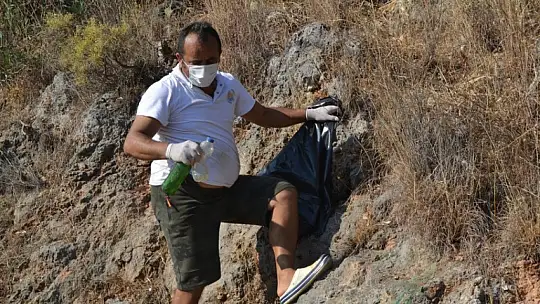 Ölüdeniz'de bayram sonu çevre temizliği yapıldı