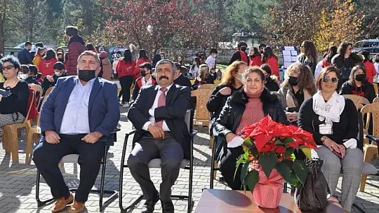 Üzümlü'de Tubitak Bilim Fuarı