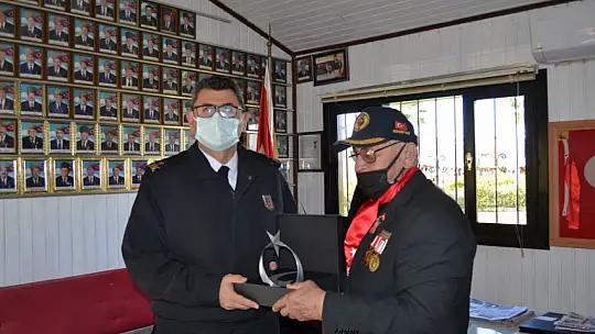 Şehitler İçin Lokma Döktürdüler