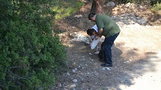 Ölüdeniz'de bayram sonu çevre temizliği yapıldı