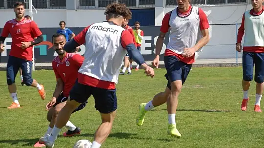 Fethiyespor'u kaptanlar çalıştırdı 