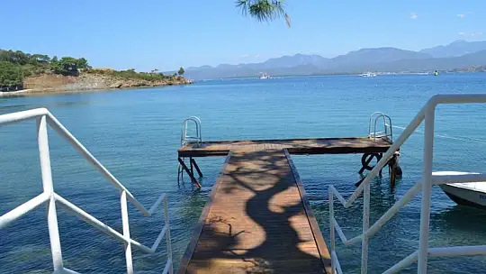 Büyük Samanlık Plajı Engelsiz Plaj olarak da hizmet veriyor