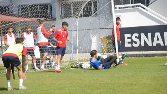 Fethiyespor'u kaptanlar çalıştırdı 