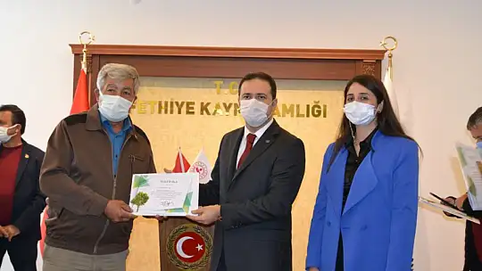 Muhtarlara sertifikaları verildi