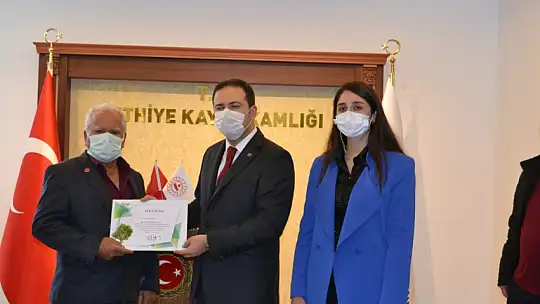 Muhtarlara sertifikaları verildi