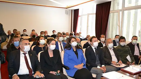 Muhtarlara sertifikaları verildi