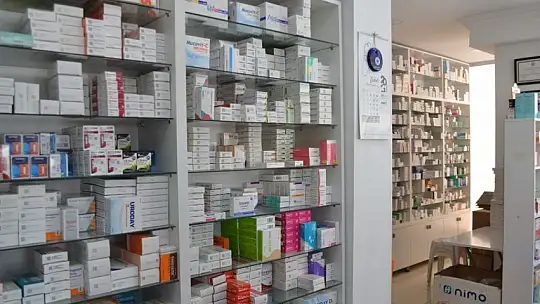Olmayan ilaçlar raflarda yer almaya başladı 