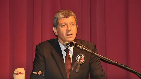 10 Kasım Atatürk'ü anma etkinliğinde duygu dolu anlar yaşandı