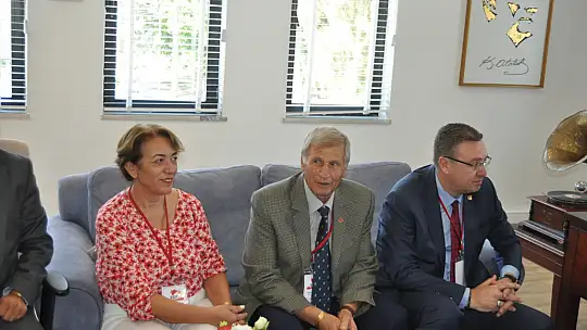 EGF'den Başkan Karaca'ya anlamlı ziyaret