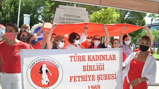 CHP 30 Ağustos Zafer Bayramını coşku ile kutladı