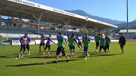 Karşıyaka maçına müzikli antrenman