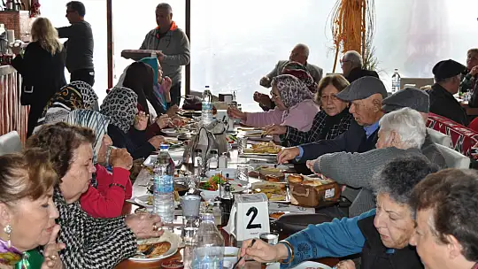Bağımsız Emekliler Sendikası Üyelerinden Kaynaşma Kahvaltısı