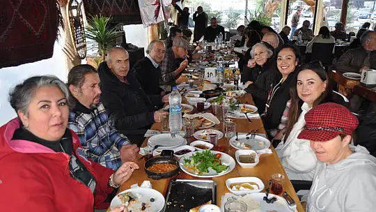 Bağımsız Emekliler Sendikası Üyelerinden Kaynaşma Kahvaltısı