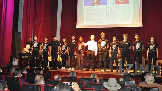 10 Kasım Atatürk'ü anma etkinliğinde duygu dolu anlar yaşandı