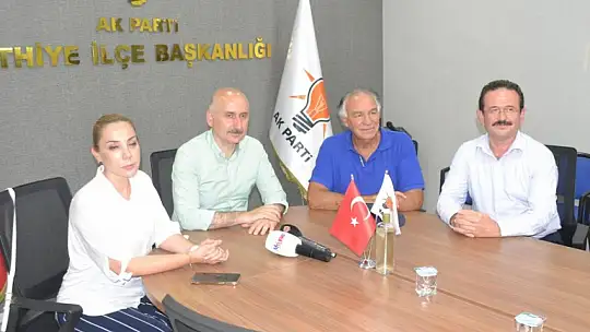 Bakan Karaismailoğlu, AK Parti Fethiye teşkilatını ziyaret etti
