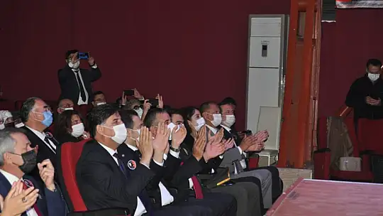 10 Kasım Atatürk'ü anma etkinliğinde duygu dolu anlar yaşandı