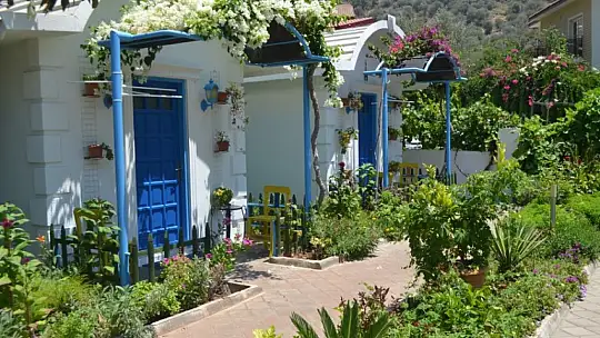 Kurban Bayramı öncesi Ölüdeniz tıklım tıklım doldu