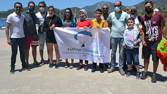 Özel öğrenciler teleferik ve yamaç paraşütü keyfi yaşadı