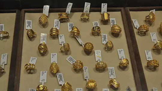 Uzmanlar, vatandaşın bankaya yöneldiğini söylüyor