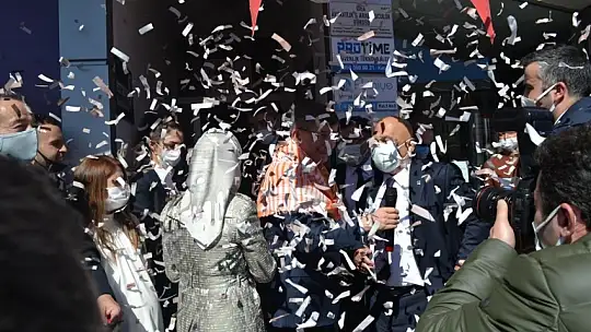 Davutoğlu, Fethiye İlçe Binası açılışını gerçekleştirdi