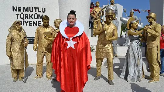 Fethiye'de 100 Kişi ile Zeybek Şöleni