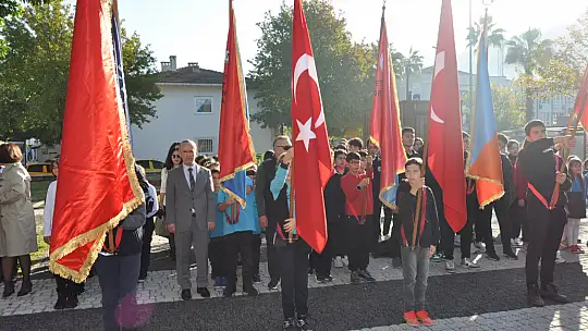 Fethiye'de öğretmenler günü ilgi ile izlendi