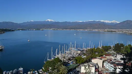 Gençlerin buluşma noktası Âşıklar Tepesi