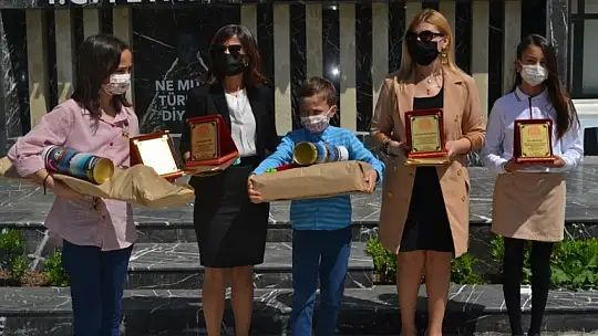 'Ben Okuyorum Dünyam Büyüyor'