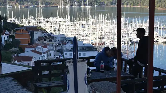 Gençlerin buluşma noktası Âşıklar Tepesi