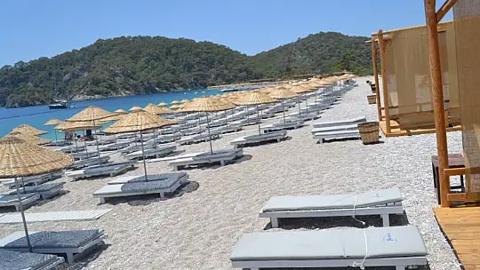 Ölüdeniz Kumburnu Plajı baştan aşağıya yenilendi