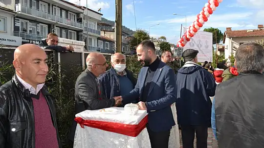 Chp Rozet Takma Törenine Yoğun Katılım