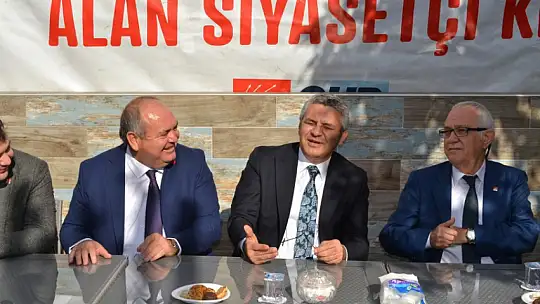 Chp Rozet Takma Törenine Yoğun Katılım