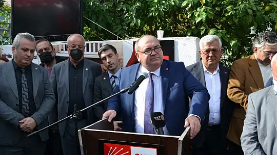 Chp Rozet Takma Törenine Yoğun Katılım