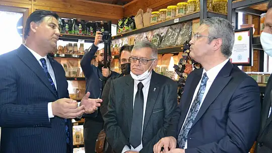 Bahriye Üçok Parkı, Halk Evi Ve Türkan Saylan Anıtı Açıldı