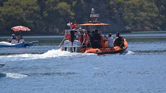 Dalgıç Başkandan denizdibi temizliği